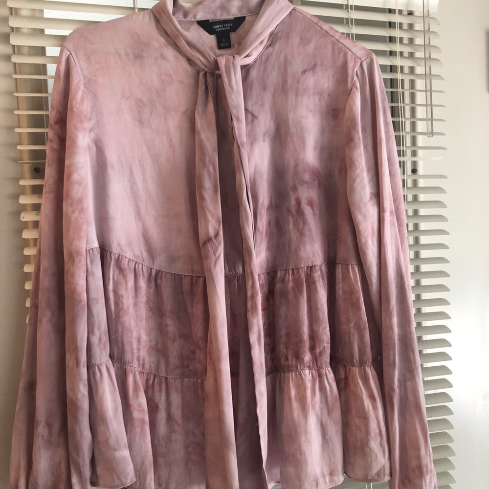 Simply Vera Wang tiered blouse